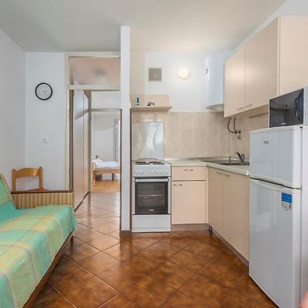 Peskera Apartments Tomicic Porec Esterno foto