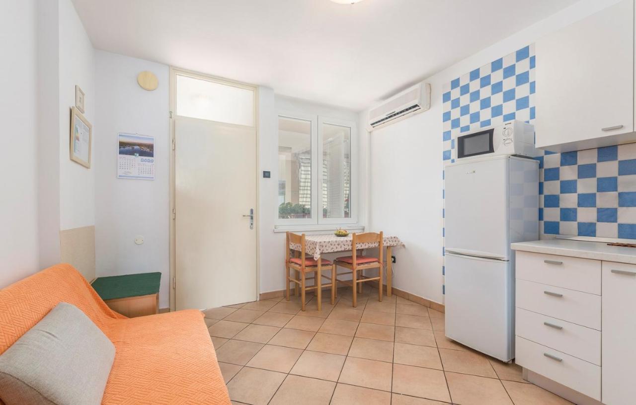 Peskera Apartments Tomicic Porec Esterno foto