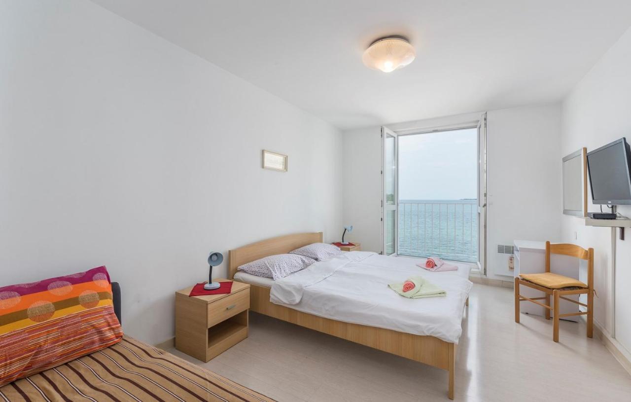Peskera Apartments Tomicic Porec Esterno foto