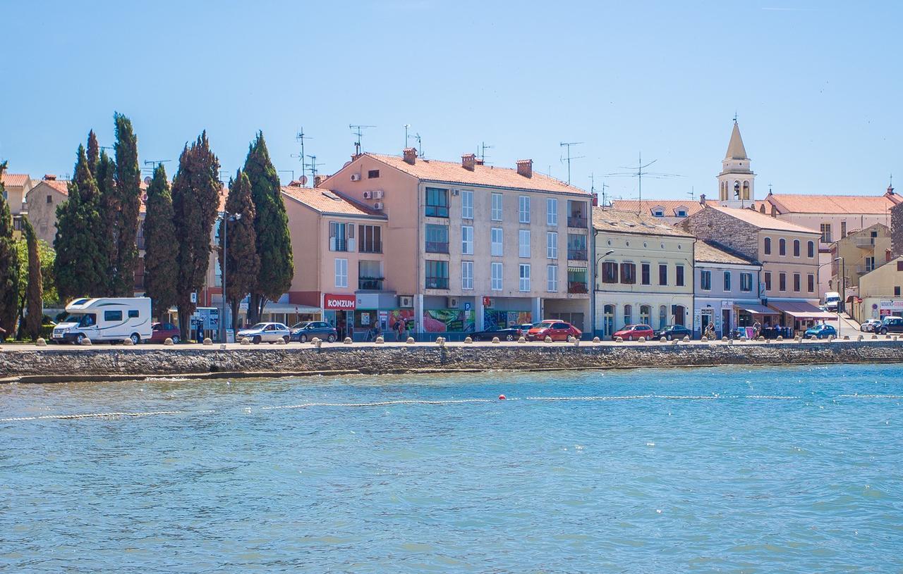 Peskera Apartments Tomicic Porec Esterno foto